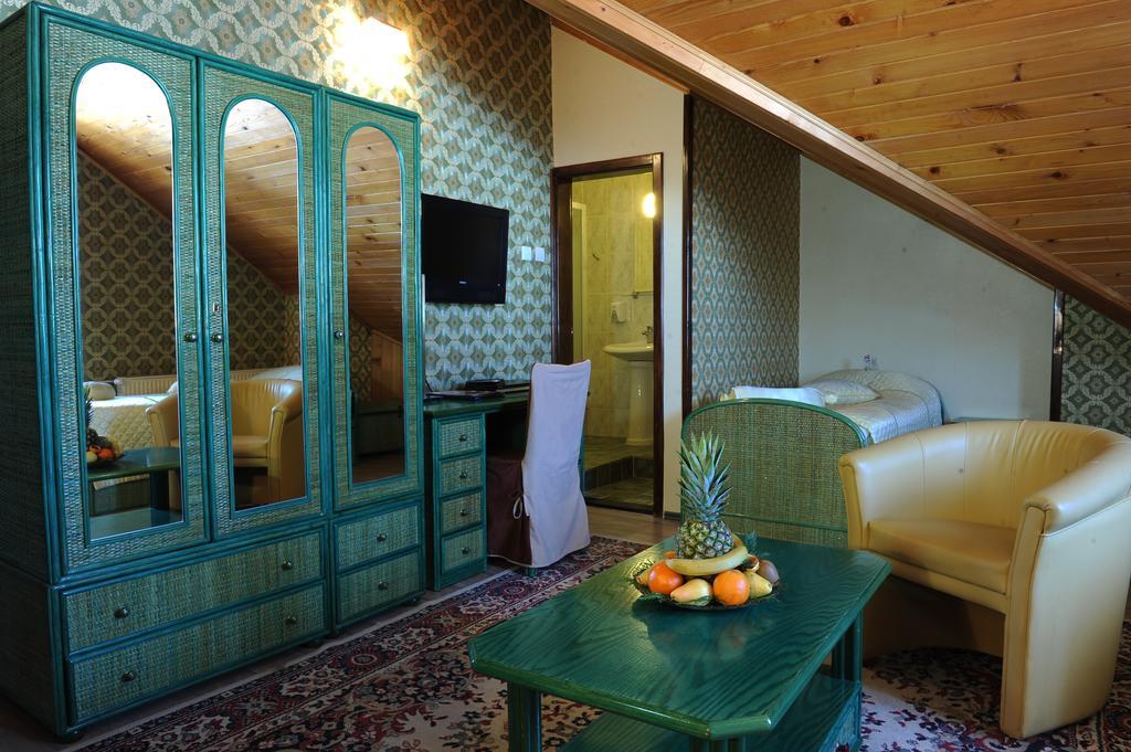 Klub Satelit Zlatibor Bed & Breakfast Exterior photo