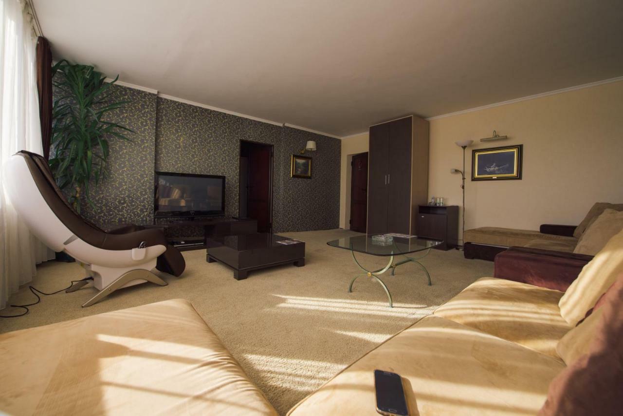 Klub Satelit Zlatibor Bed & Breakfast Exterior photo